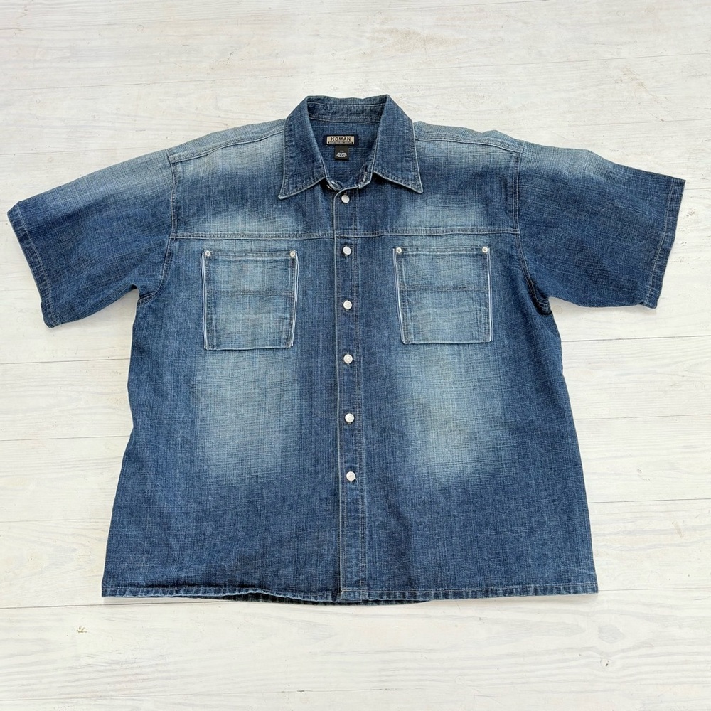 Koman Men’s Size 2XL Distressed Denim Short Sleeve Shirt 2 Chest Pockets